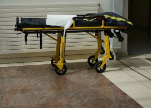 Wenn das Kranksein teuer wird: Eine Zuzahlungsbefreiung für den Krankenhaus-Aufenthalt beantragen